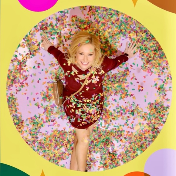 Meet Your Posher! 🛍️ - Picture 7 of 8